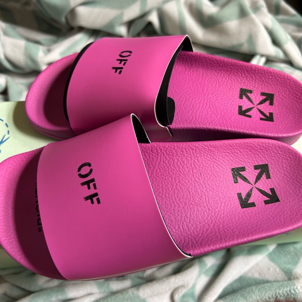 Brand new never been worn purple off white slides (too small)